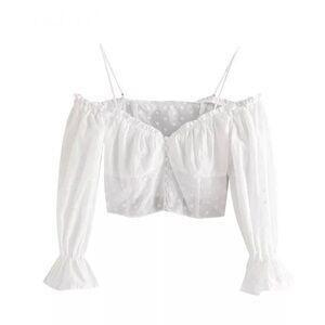 🤍 Embrodiery Cropped Blouse🤍